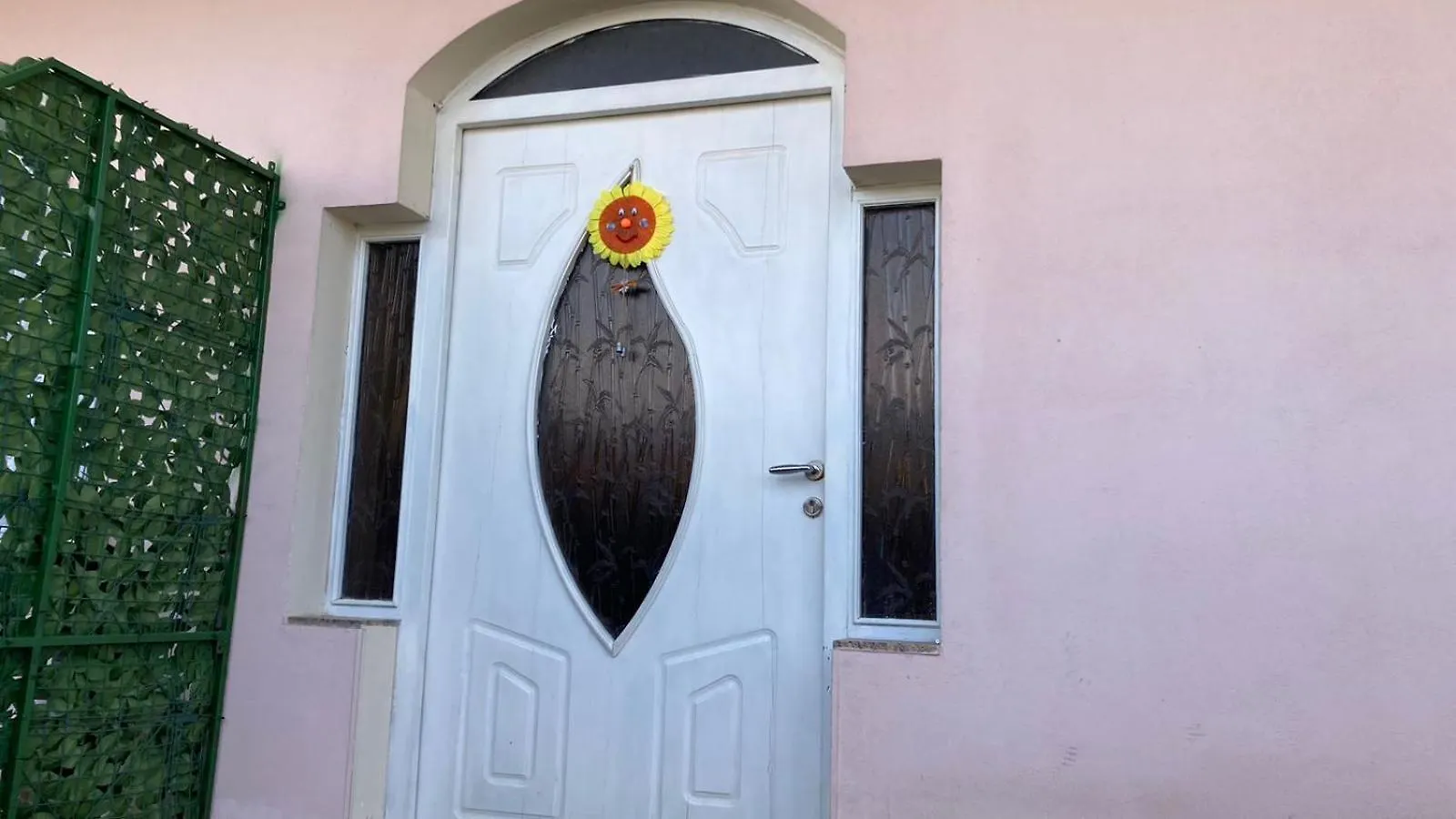Blissful Hostel Шкодер