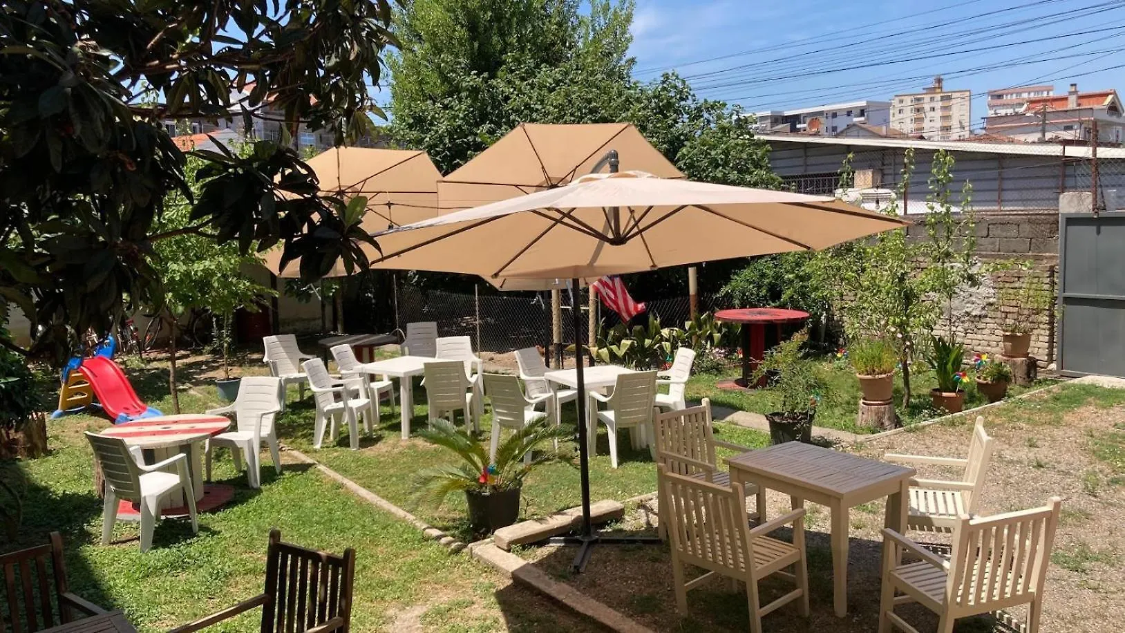 Blissful Hostel Шкодер Албания